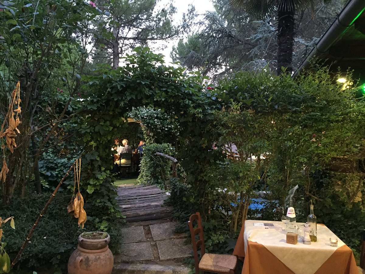 Hotel città di castello | Pizzeria città di castello | Ristorante città di castello | Ristorante Il Boschetto